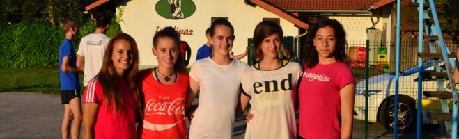 Nina Šinko in dekleta v štafeti 4 x 100 m postale državne prvakinje