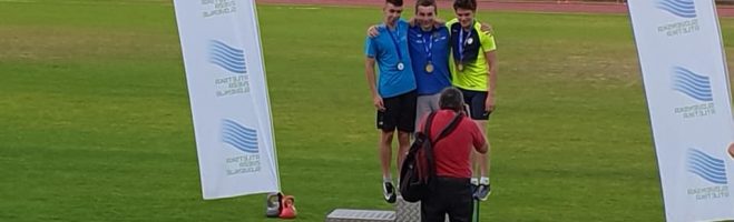 Maj tudi drugi dan do državnega odličja
