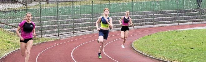Klara otvorila sezono na prostem z zlato medaljo
